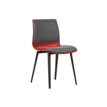 POD Visitor Chair - Black/Timber Legs